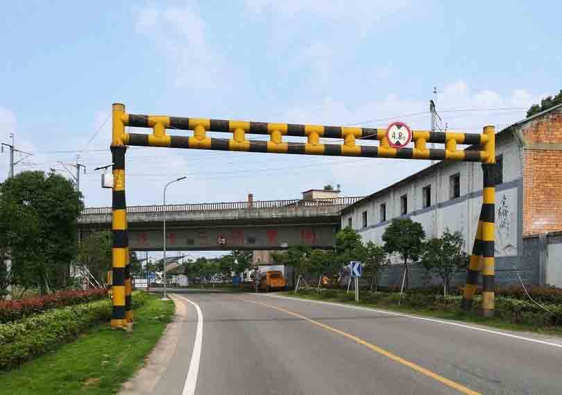 孝感铁路限高架